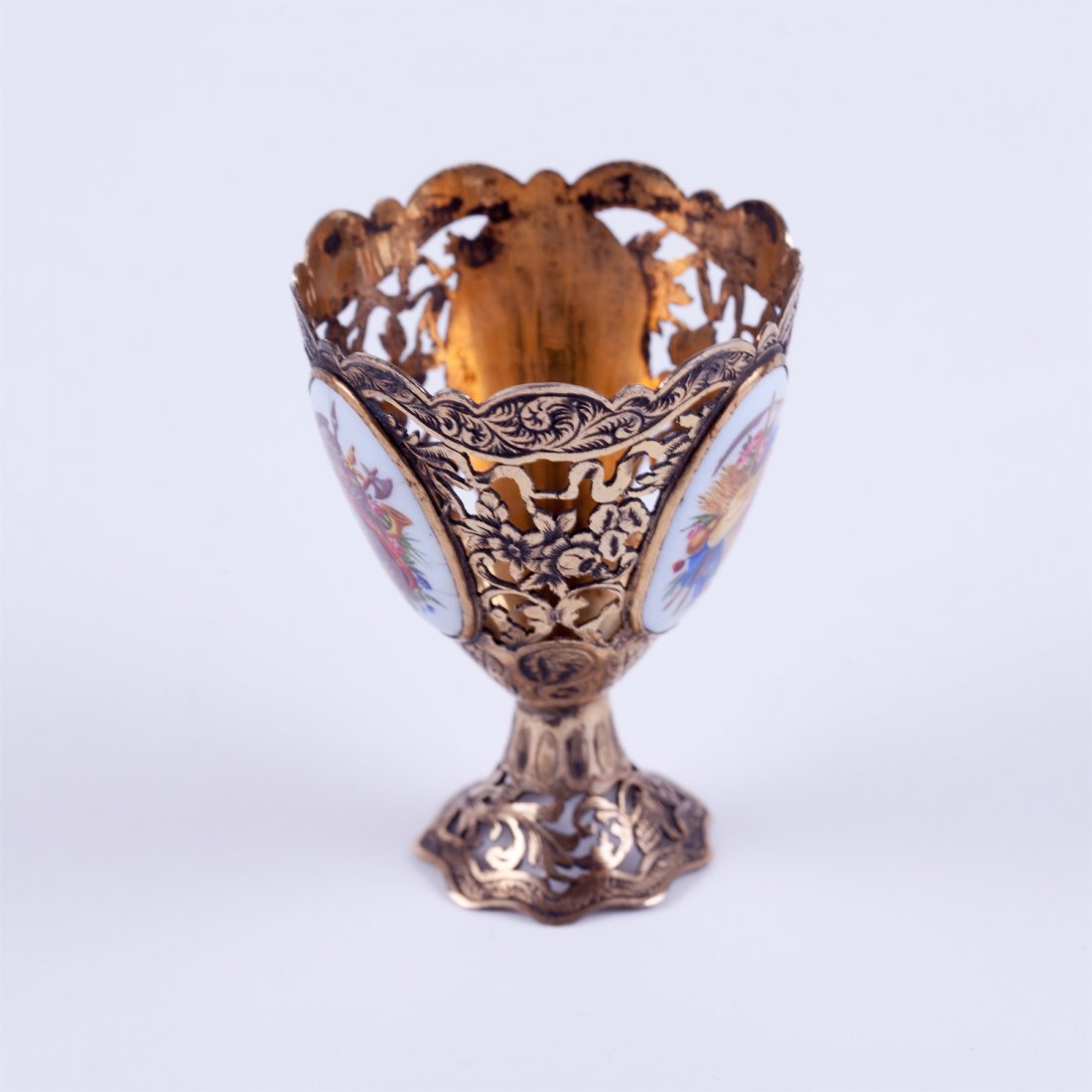 Silver stand for egg. — image 4