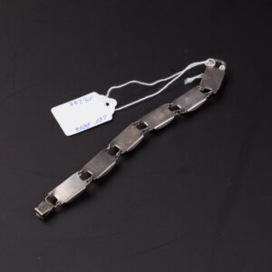 Antique amber hand bracelet. — image 3