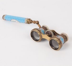 Enamel opera glasses. — image 1