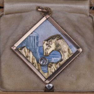 Medallion with polar bear in original case. Faberge — image 2