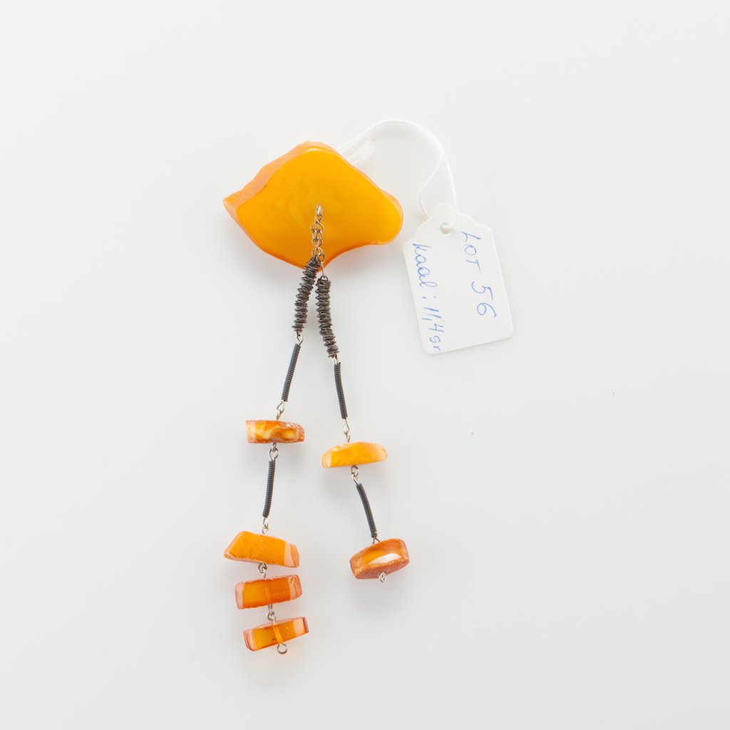 Natural Old Baltic Amber brooch. — image 1