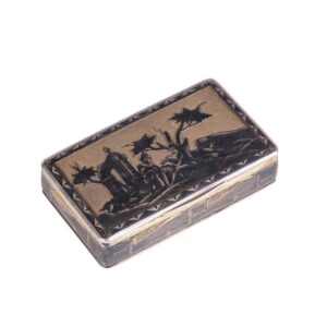 Russian silver-gilt and niello snuff box — image 1