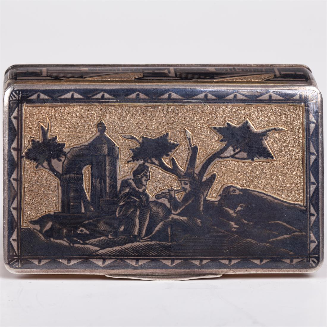 Russian silver-gilt and niello snuff box — image 3
