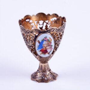 Silver stand for egg. — image 2