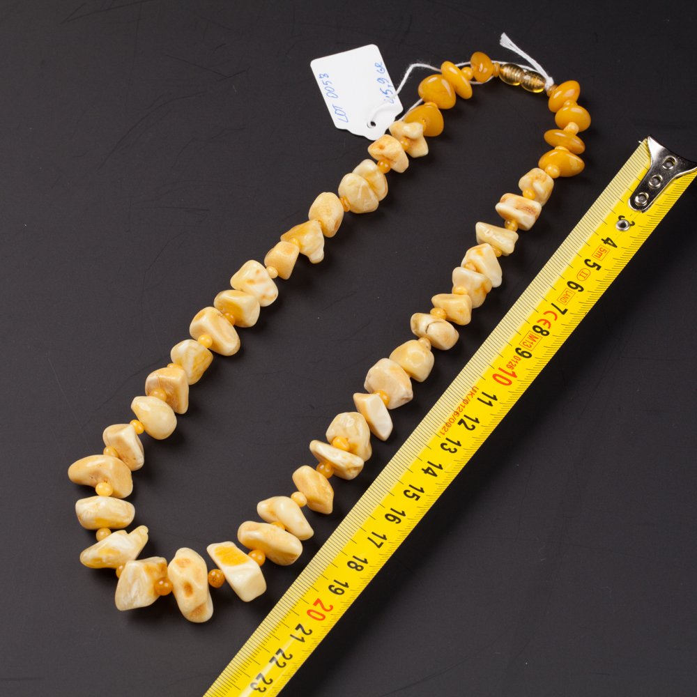 Antique amber necklace. — image 2