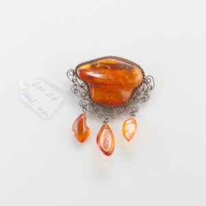 Natural Old Baltic Amber brooch. — image 3