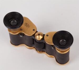 Opera glasses. 19th century. — image 4