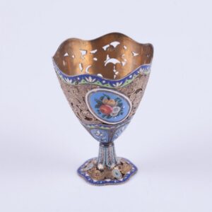 Silver stand for egg. — image 2