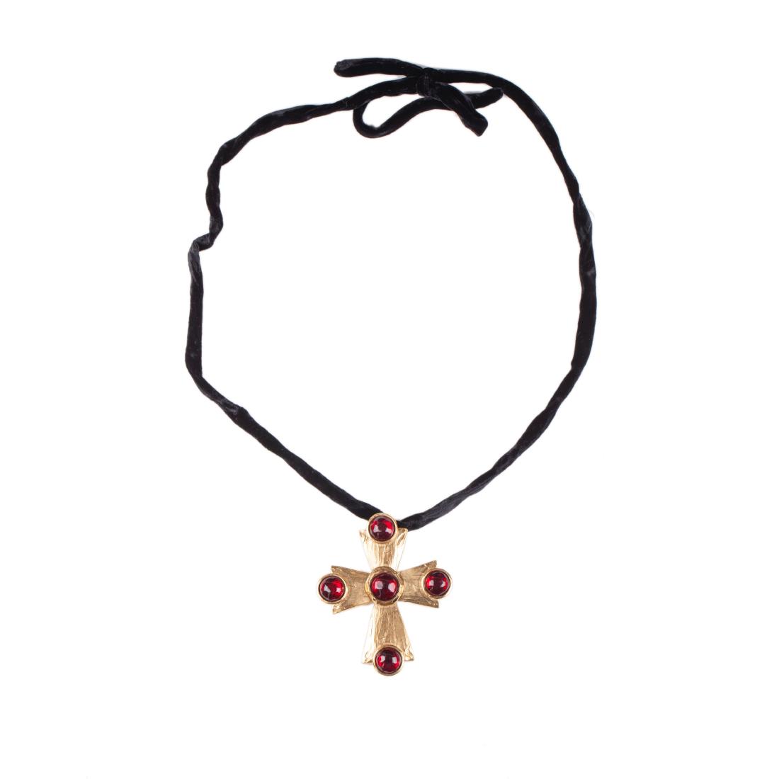 Yves Saint Laurent brooch-necklace. 1980s-1990s. — image 1