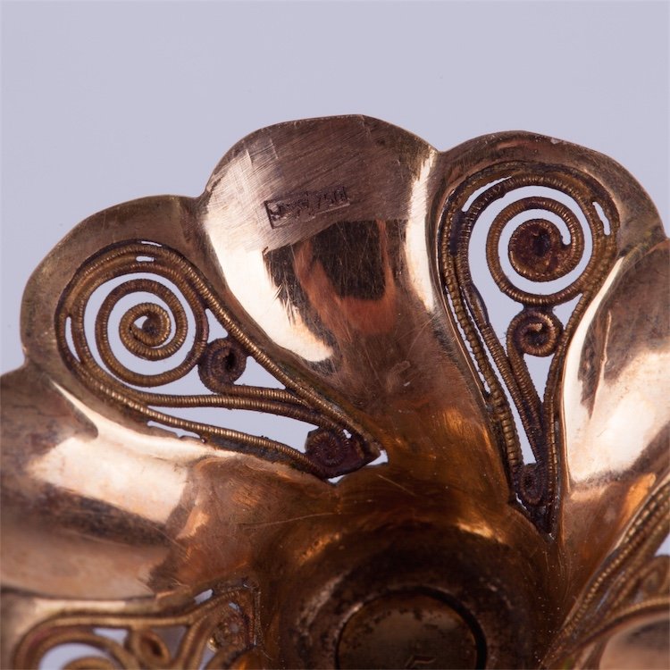 18K gold stand for egg with enamel. — image 5