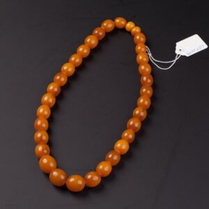 Antique amber necklace. — image 1