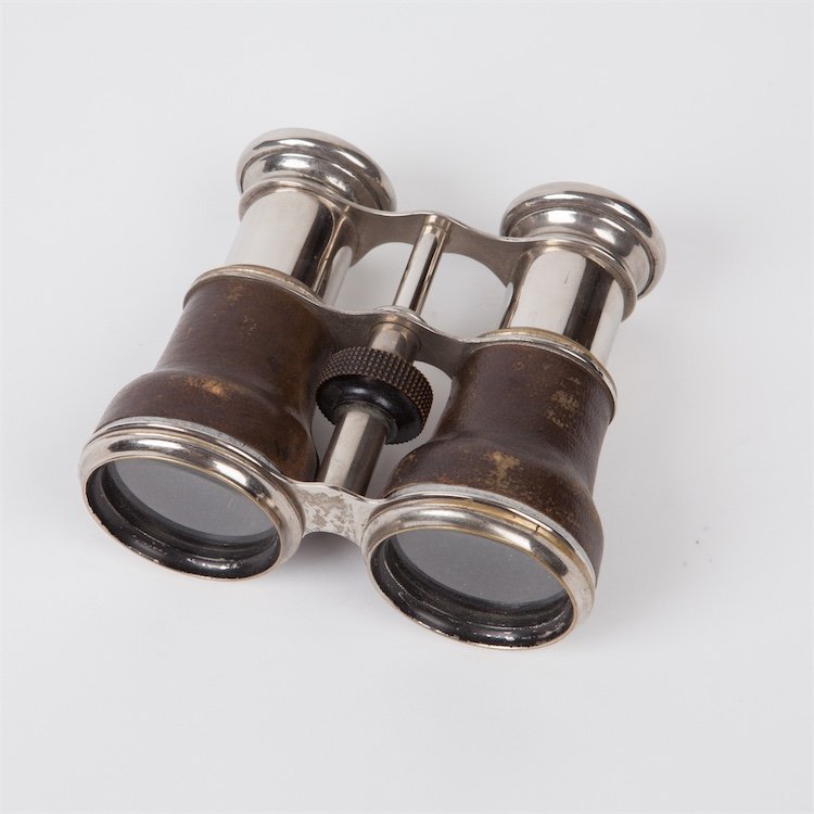 Opera glasses. 19th century. — image 1