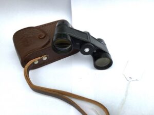 Opera glasses. — image 1