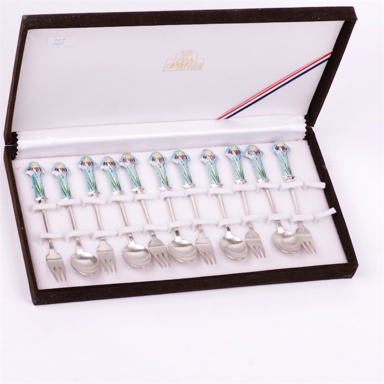 Set of 6 forks and 5 spoons with enamel. — image 2