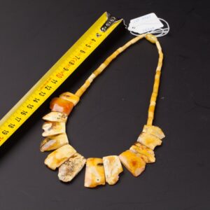 Antique amber necklace. — image 2