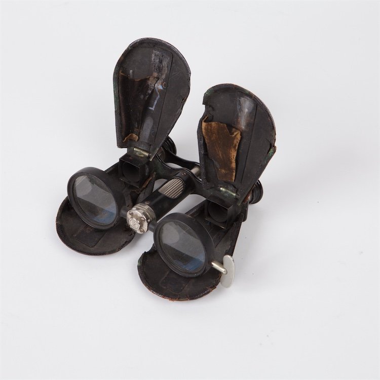 Opera glasses. 19th century. — image 2