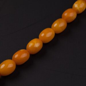 Antique amber necklace. — image 3