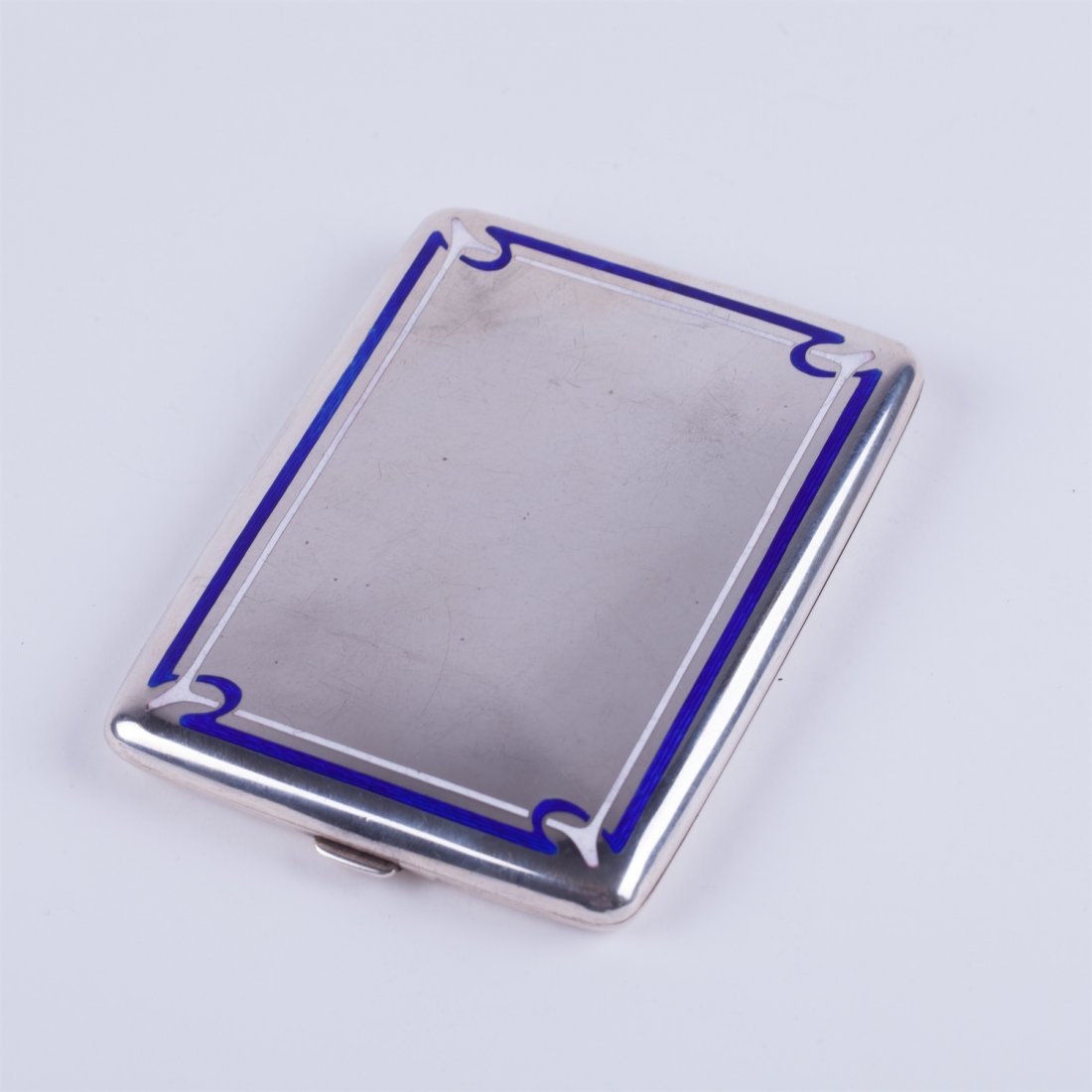 Silver cigarette case with enamel. — image 1