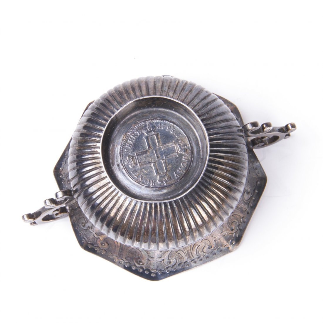 Engraved silver-gilt cup with coin enchased — image 4