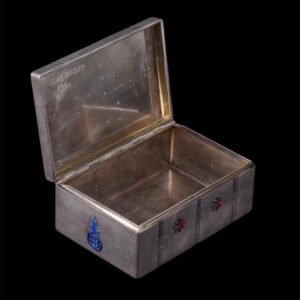 Russian cigar box in the shape of a travel chest — image 4