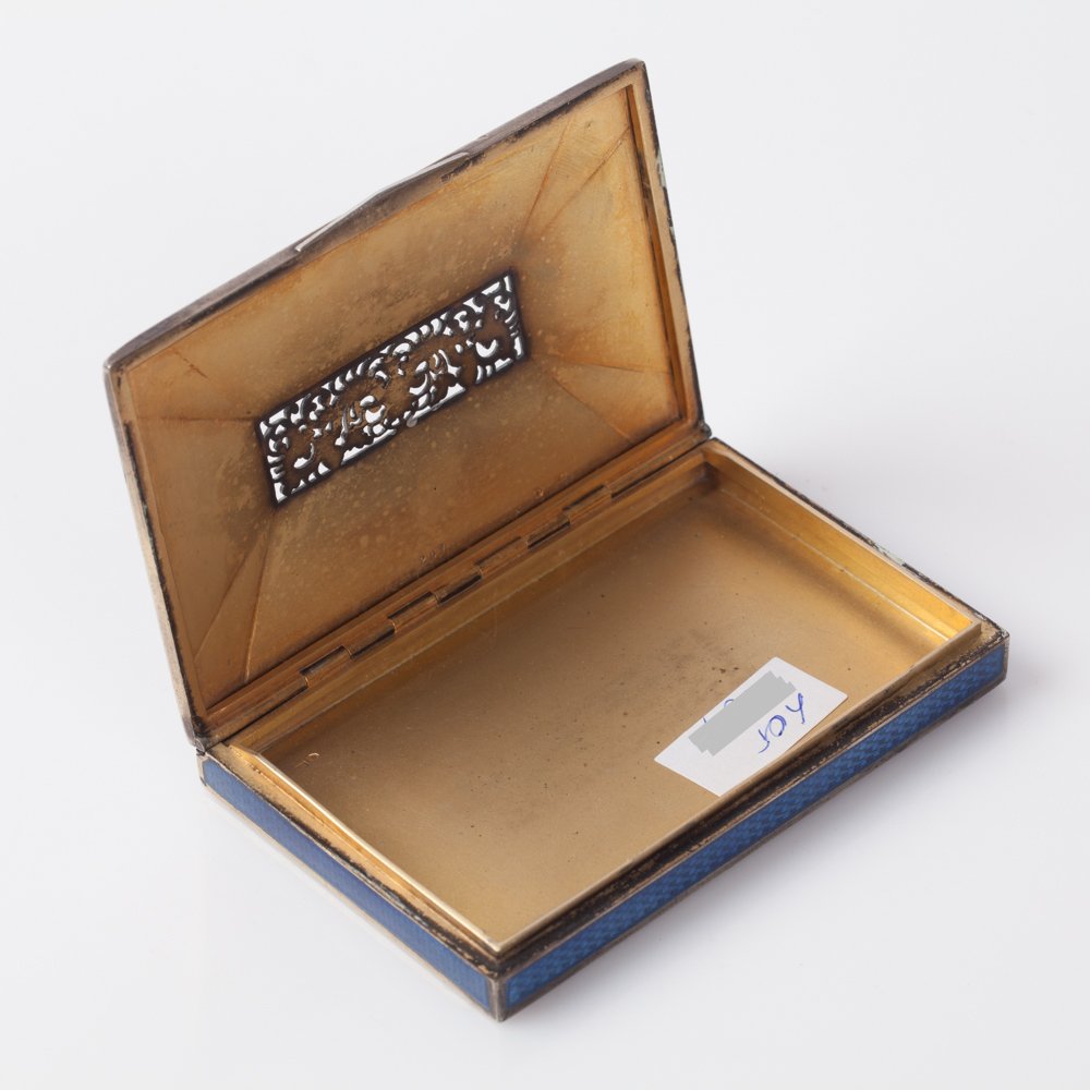 Cigarette case with enamel. — image 3
