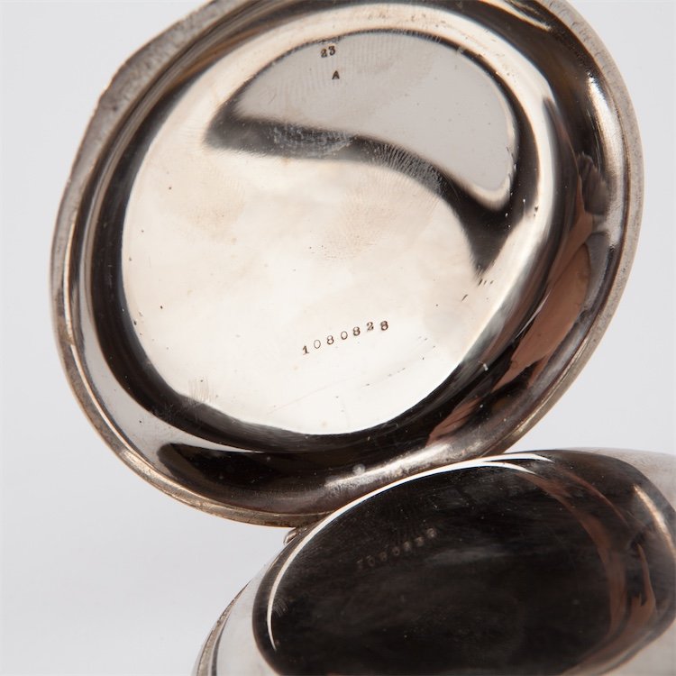 Huge pocket watch. — image 3