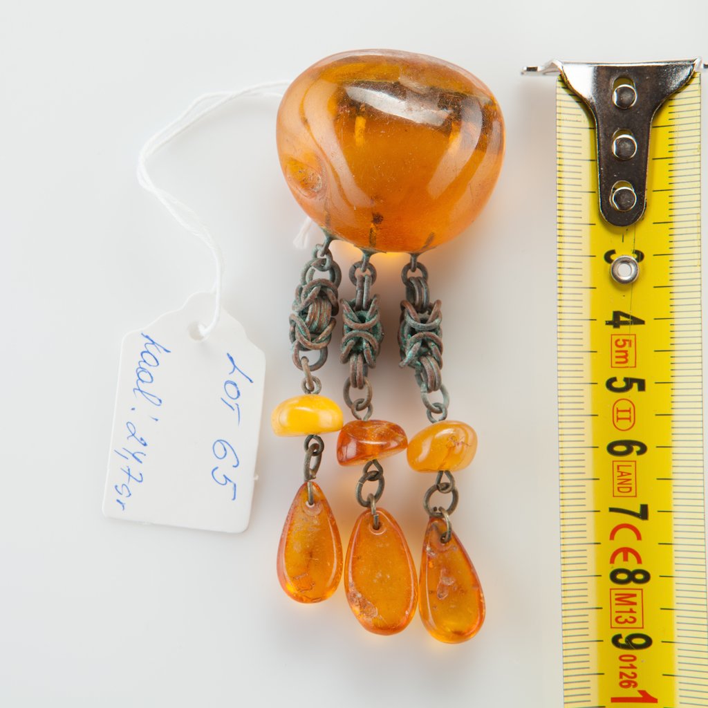 Natural Old Baltic Amber brooch with chain pendant. — image 2