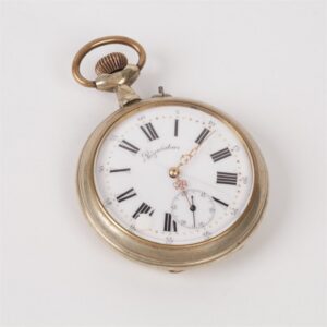 Huge pocket watch. — image 1