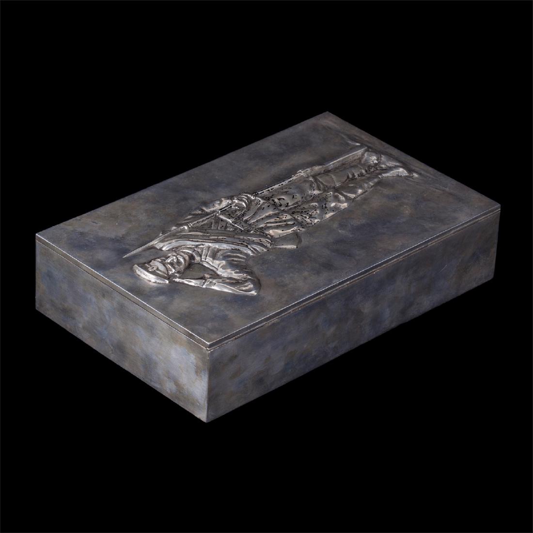 Russian cigar box with a Russian WWI heroe — image 3