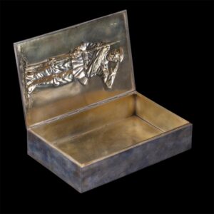 Russian cigar box with a Russian WWI heroe — image 5