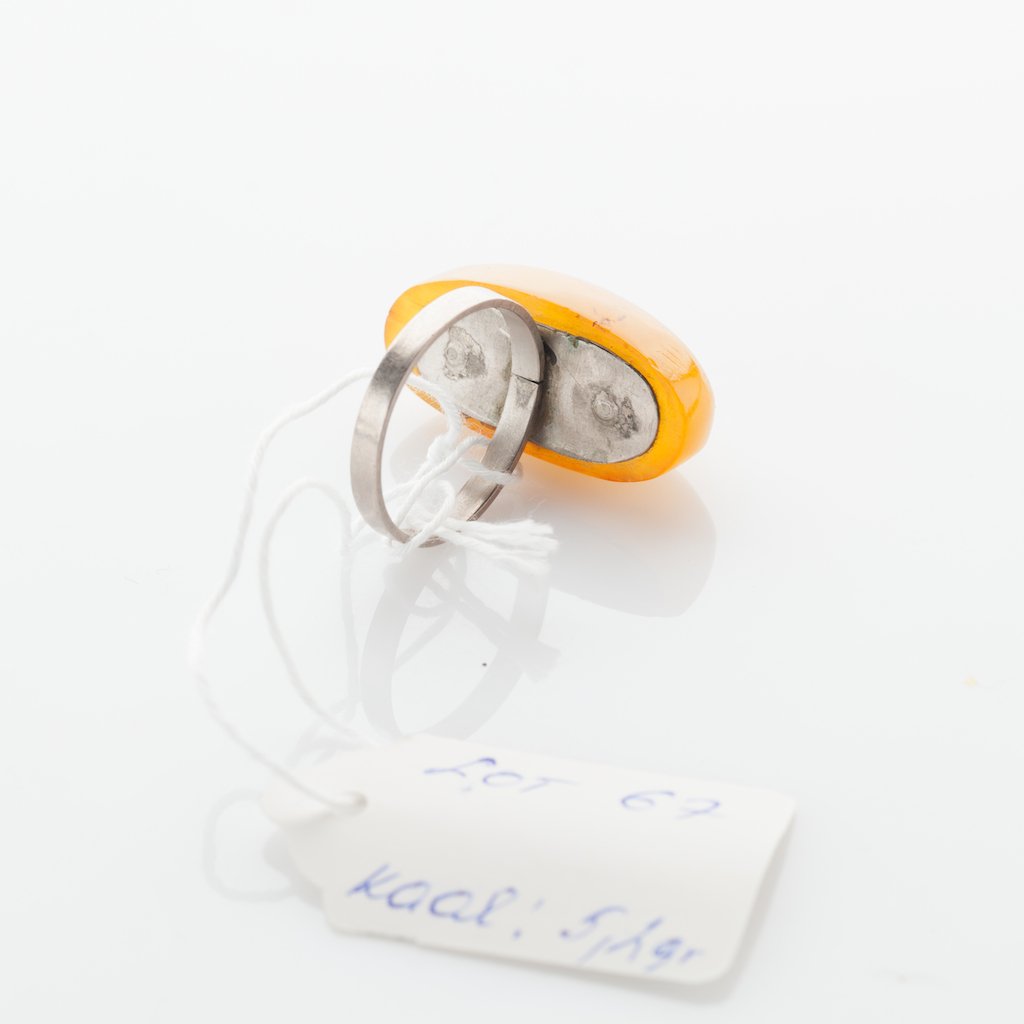 Natural Old Baltic Amber ring. — image 2