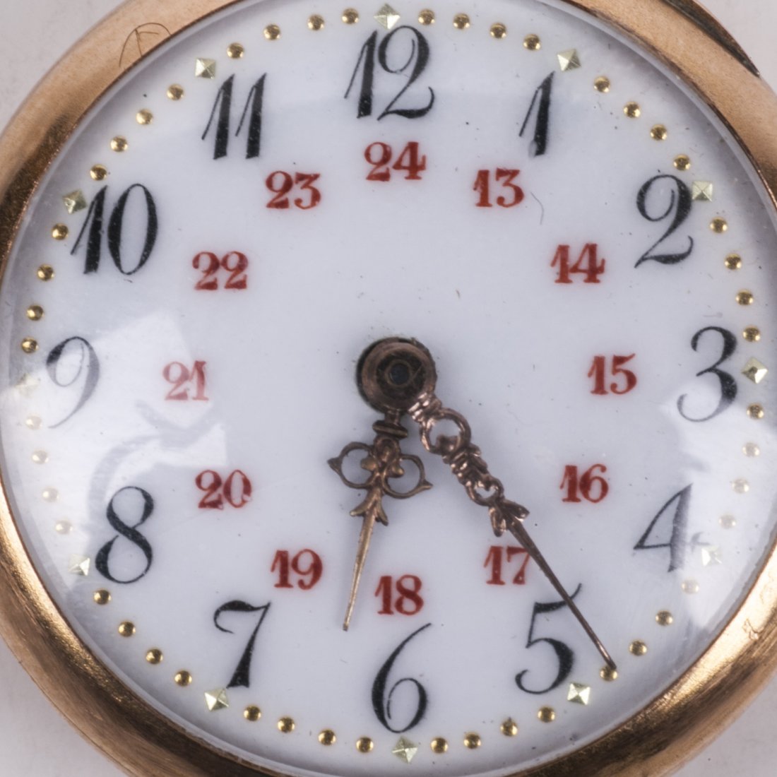 18K gold women's pocket watch with diamonds — image 3