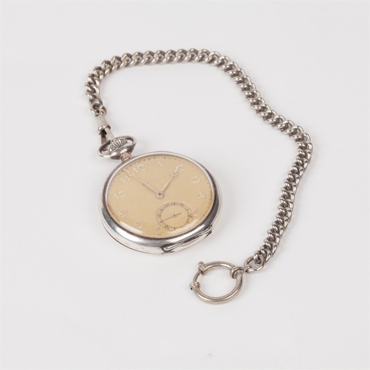 Silver pocket watch "Omega". — image 1