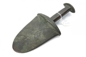 Undefined antique dagger. — image 1