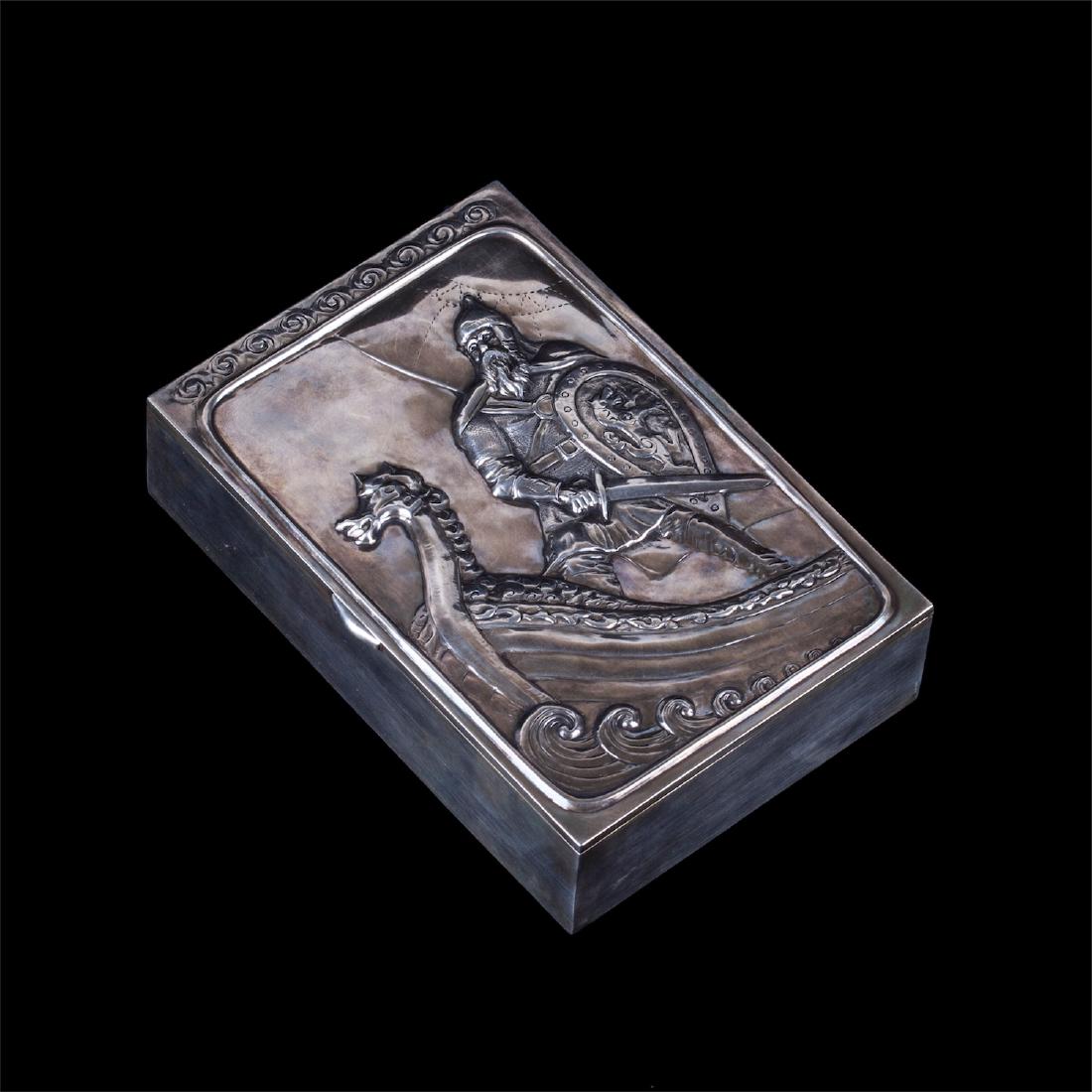 Russian cigar box with a knight — image 1