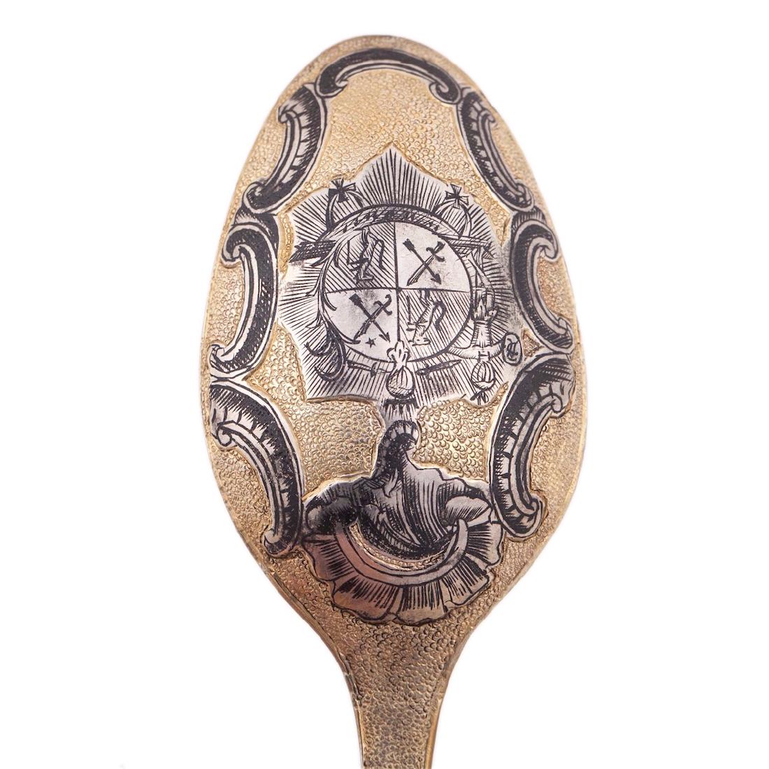 Russian decorative silver-gilt and niello spoon — image 3