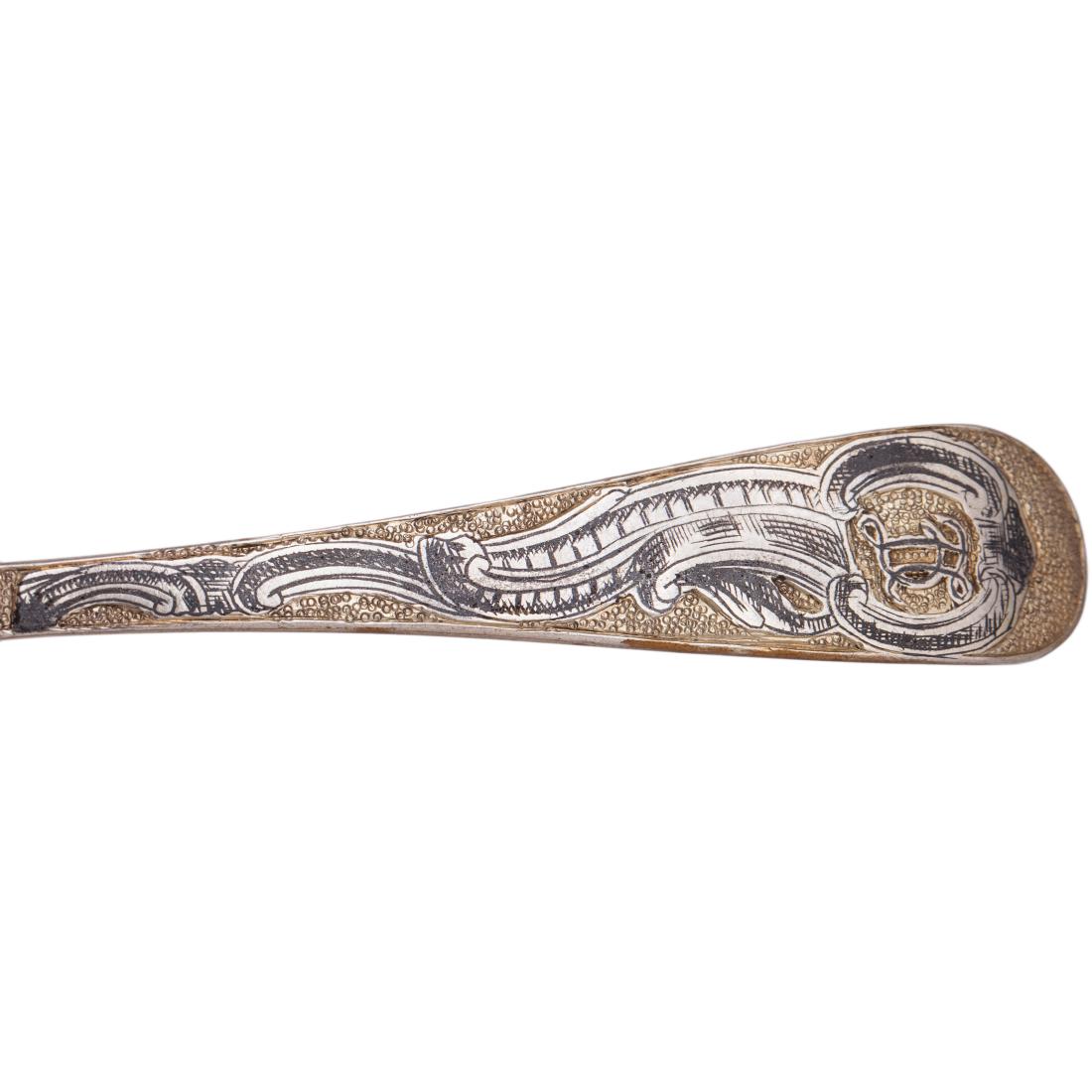 Russian decorative silver-gilt and niello spoon — image 4