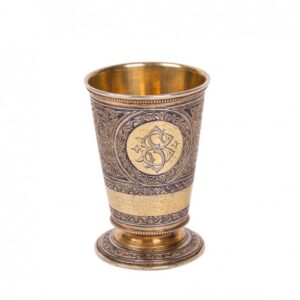 Russian silver-gilt baker with the Moscow Kremlin view — image 2