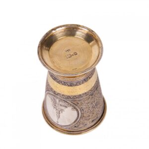 Russian silver-gilt baker with the Moscow Kremlin view — image 4