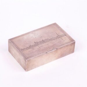 Silver cigarette box with Tallinn view. — image 1