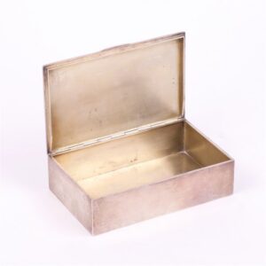 Silver cigarette box with Tallinn view. — image 2