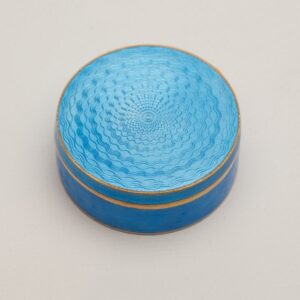 Russian snuff box — image 1