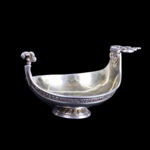 Unusual Faberge silver-gilt kovsh in 17th century style — image 1