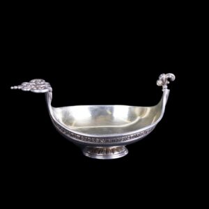 Unusual Faberge silver-gilt kovsh in 17th century style — image 2