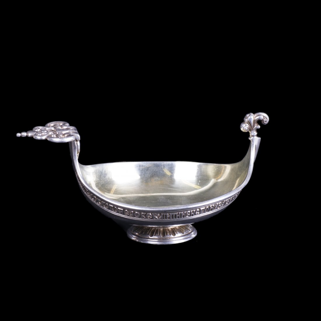 Unusual Faberge silver-gilt kovsh in 17th century style — image 2