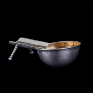 Unusual Russian silver-gilt ashtray for cigars — image 1