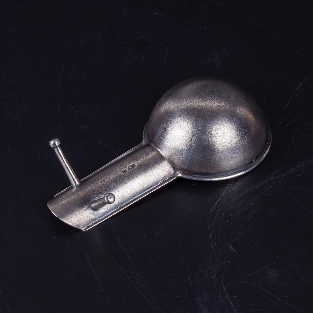 Unusual Russian silver-gilt ashtray for cigars — image 3