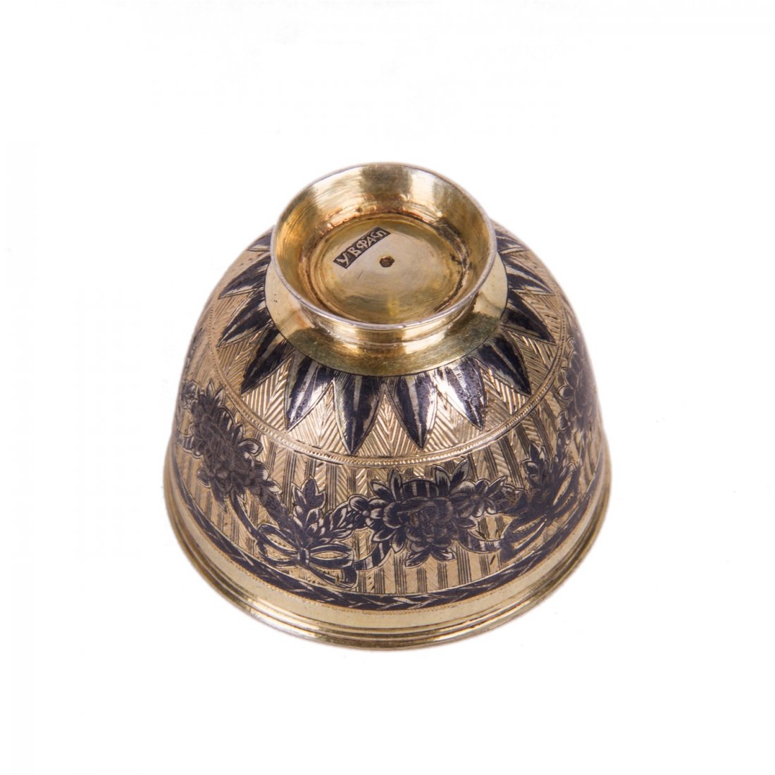 Russian engraved silver-gilt beaker — image 4