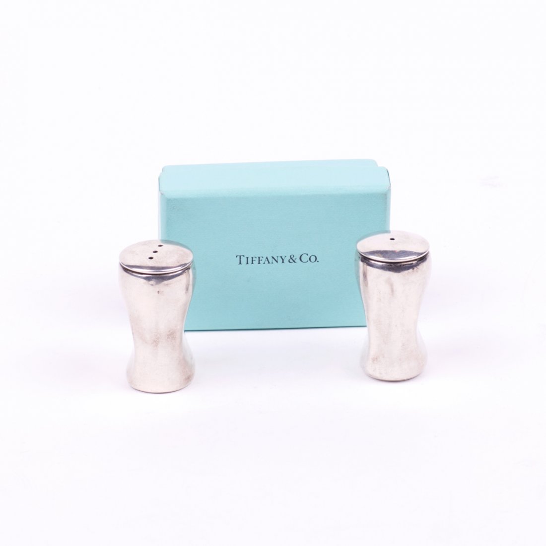 Silver set of saltcellar and peppercellar. Tiffany & — image 1