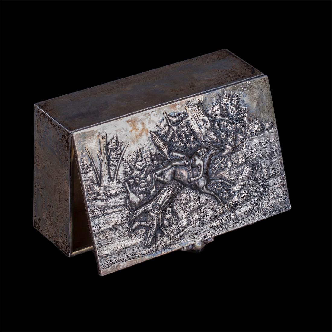 Russian cigar box with a fairytale scene — image 2